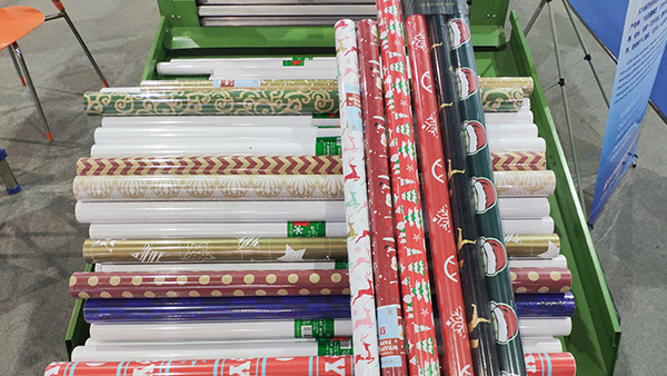 復(fù)卷機(jī)操作注意事項(xiàng)及性能特點(diǎn)有哪些？